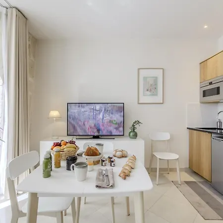 Apartamento Jardin Saint Honoré París